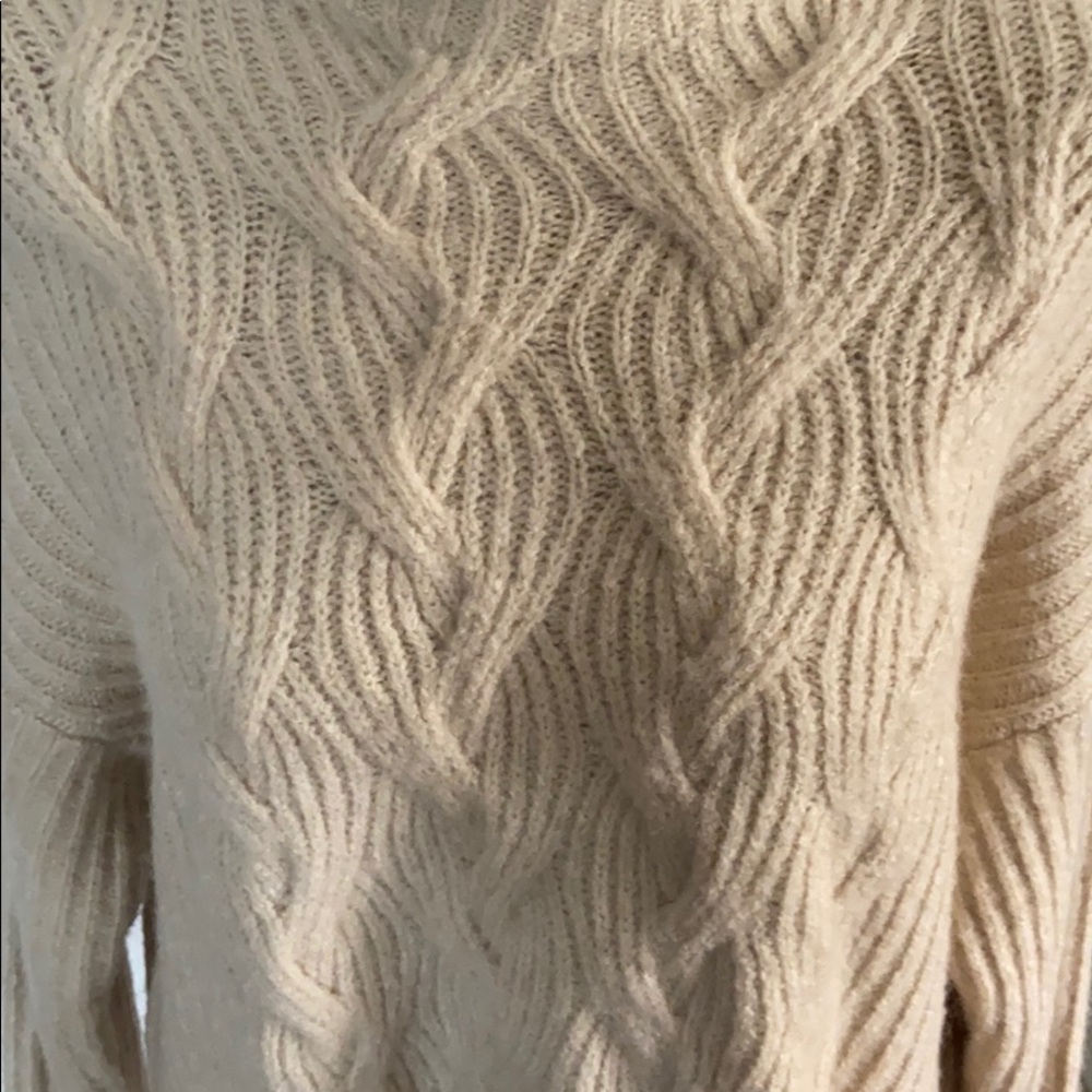 Donna Karan Cable Knit Sweater - Picture 4 of 7